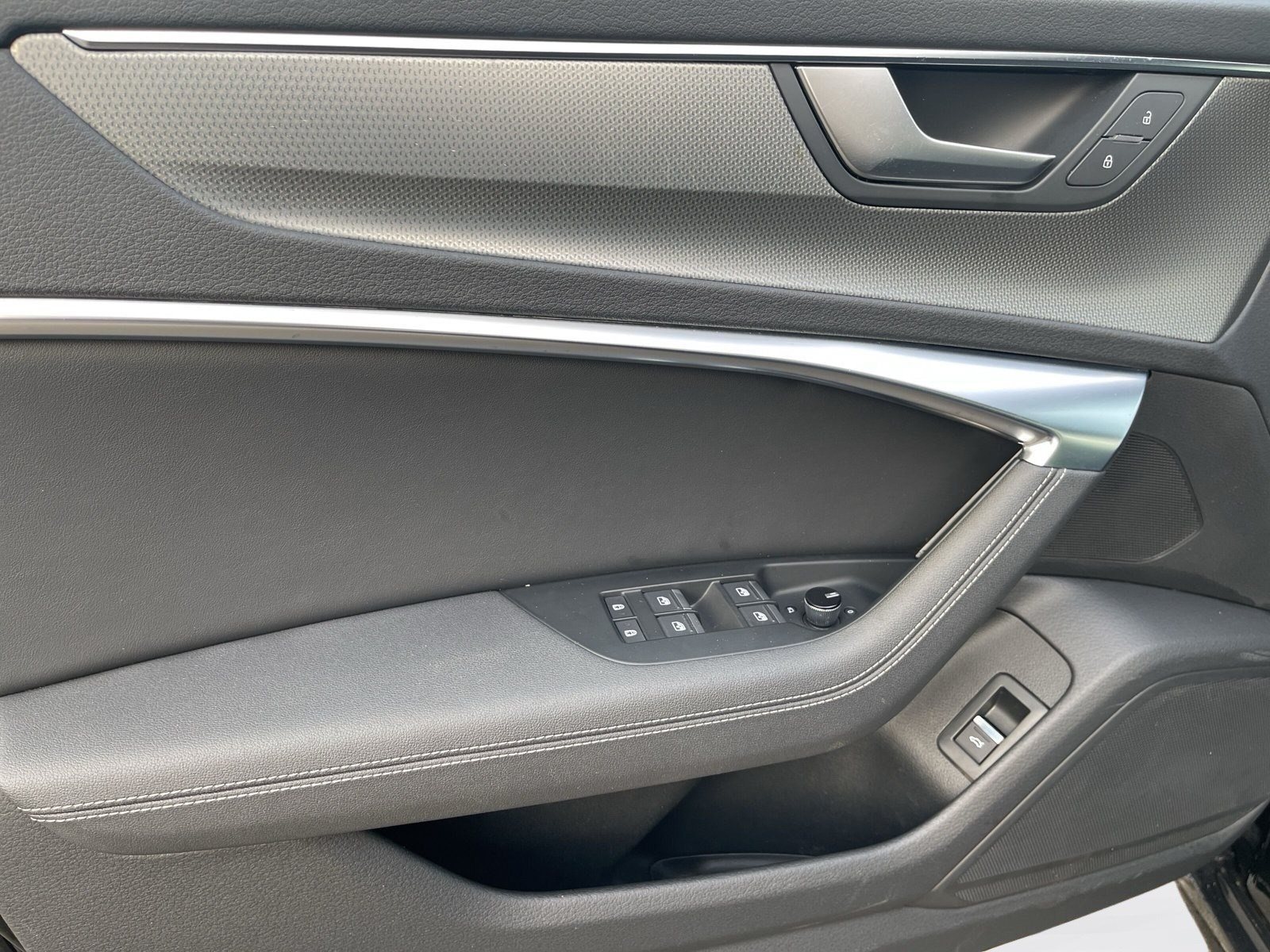 Audi - A6 55 TDI Allroad quattro Tiptronic AHK LED_15