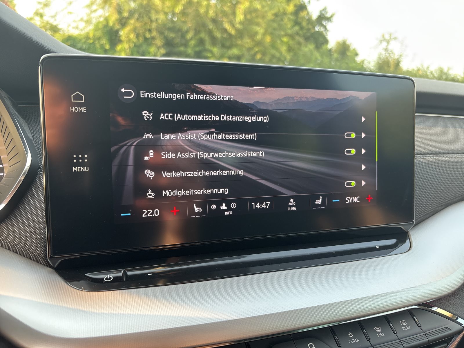 Skoda - Octavia Combi 2.0 TDI Style DSG AHK LED ACC_7