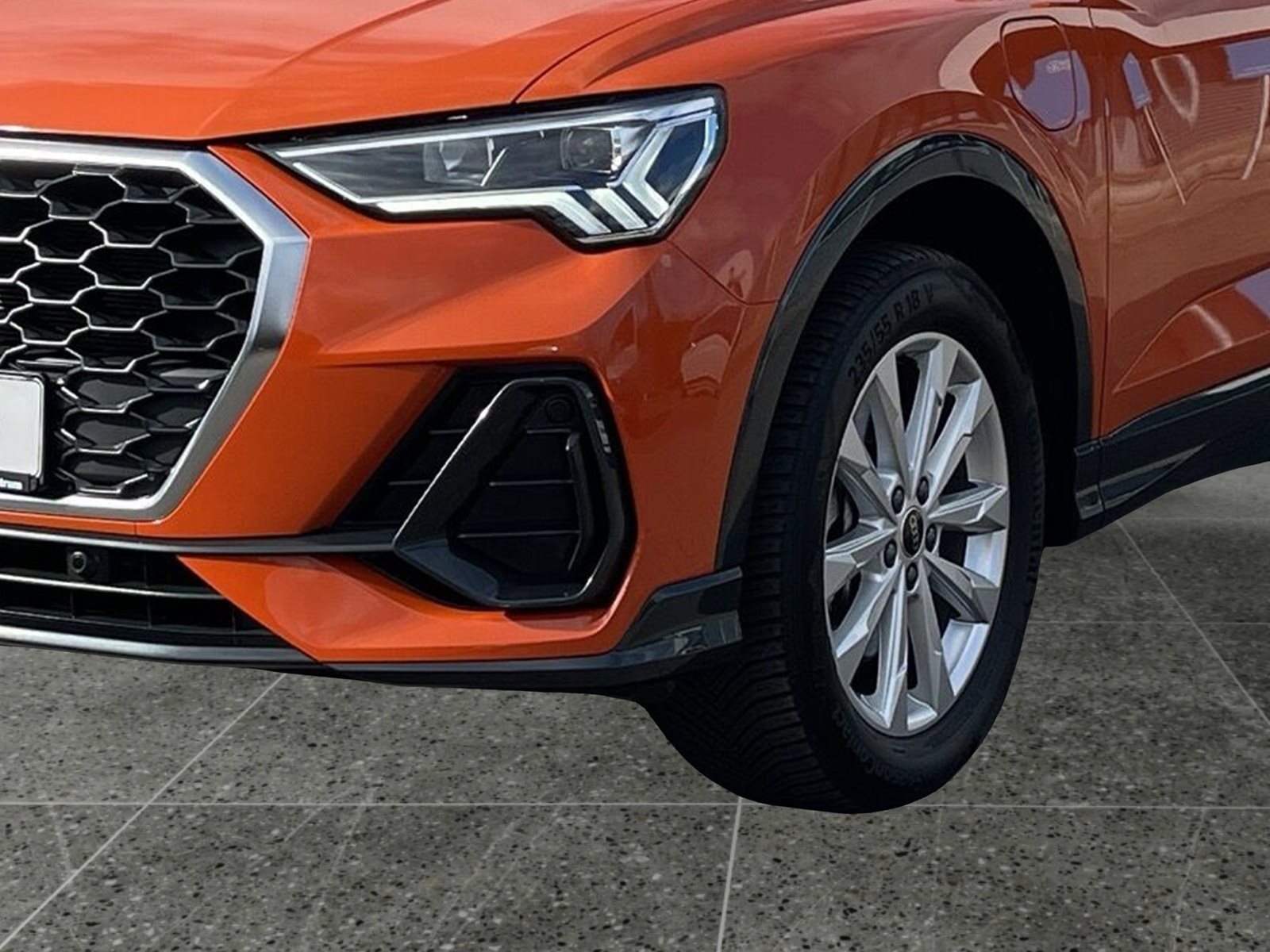 Audi - Q3 Sportback 45 TFSIe S-Tronic AHK LED_10