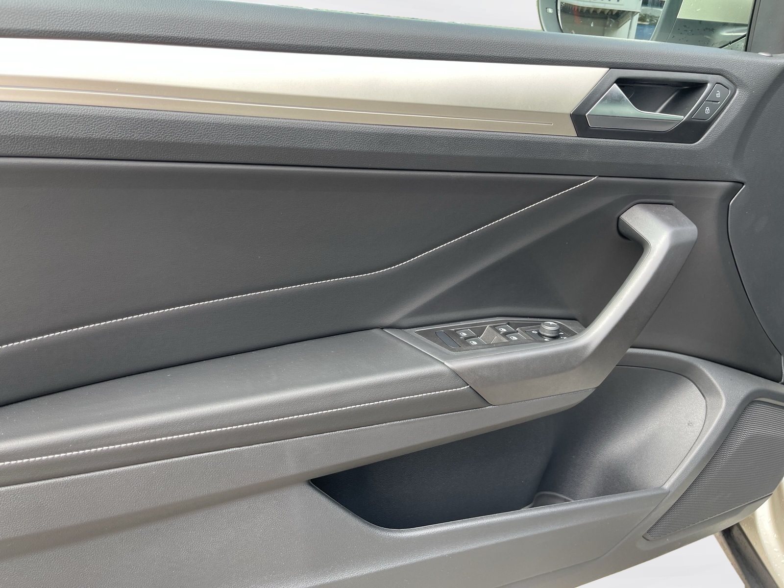 VW - T-Roc 1.5 TSI Move DSG AHK ACC Park Assist_14