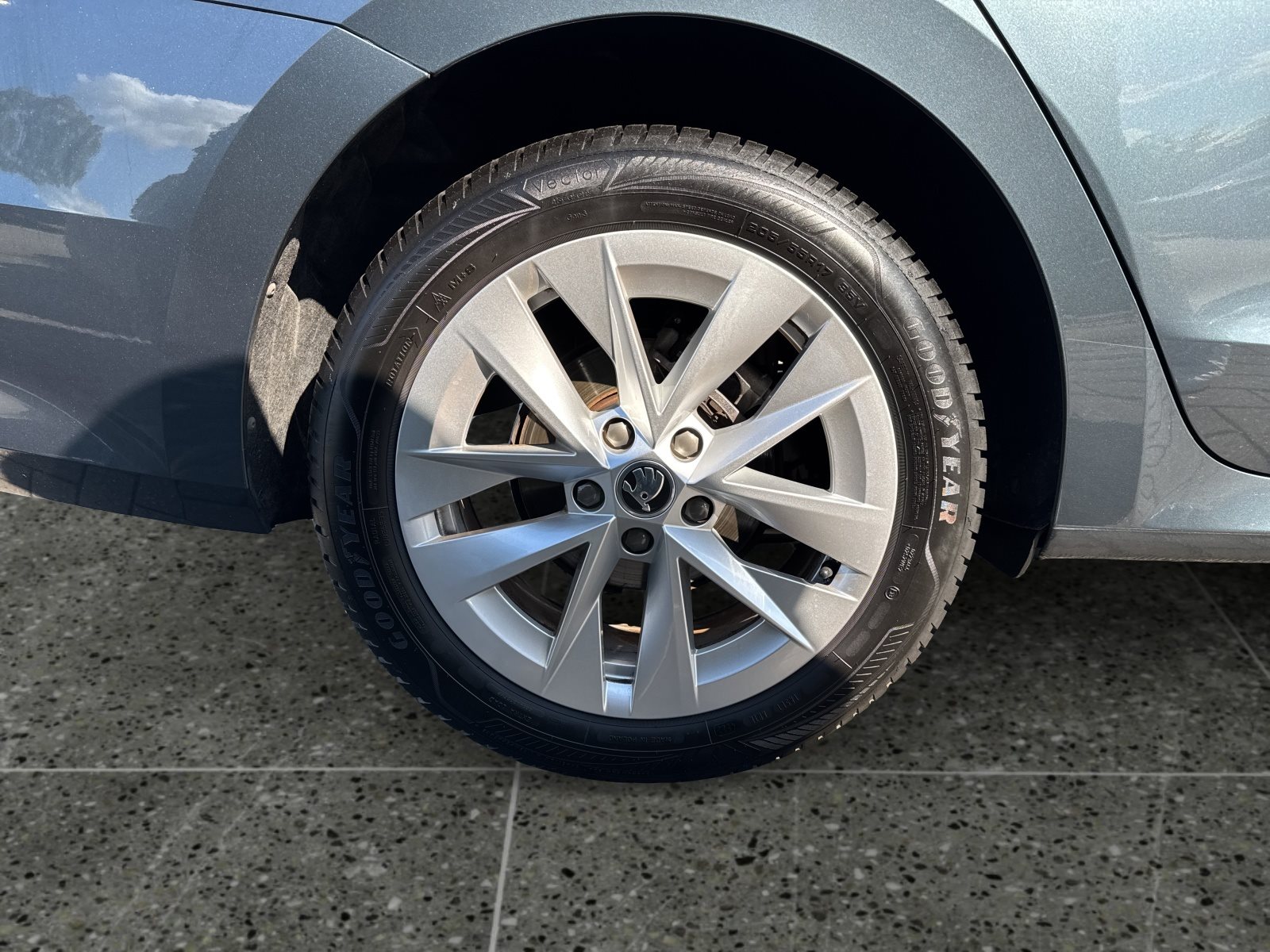 Fahrzeugbild_4