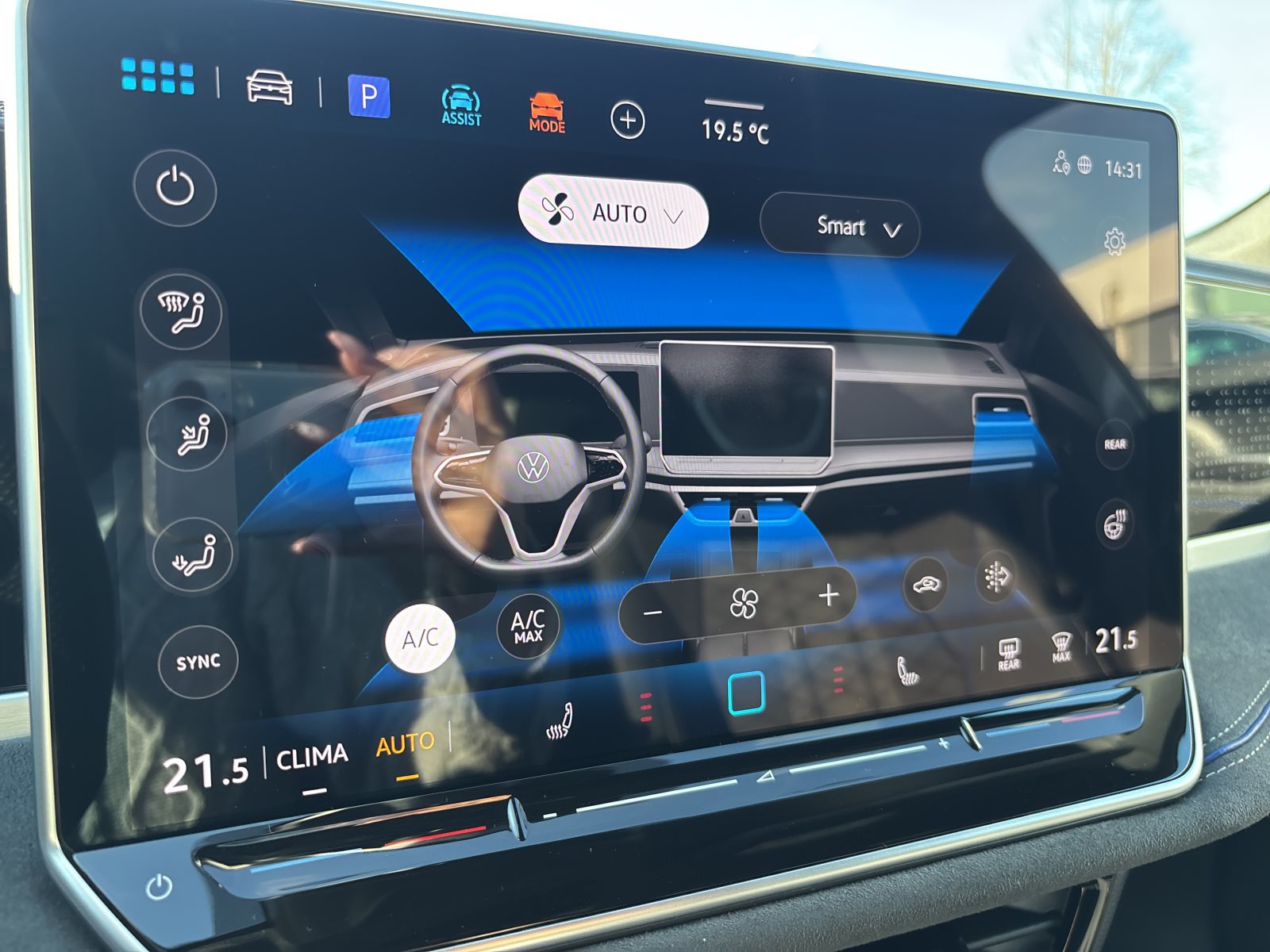 VW - Passat Variant 2.0 TDI R-Line DSG AHK LED ACC_13