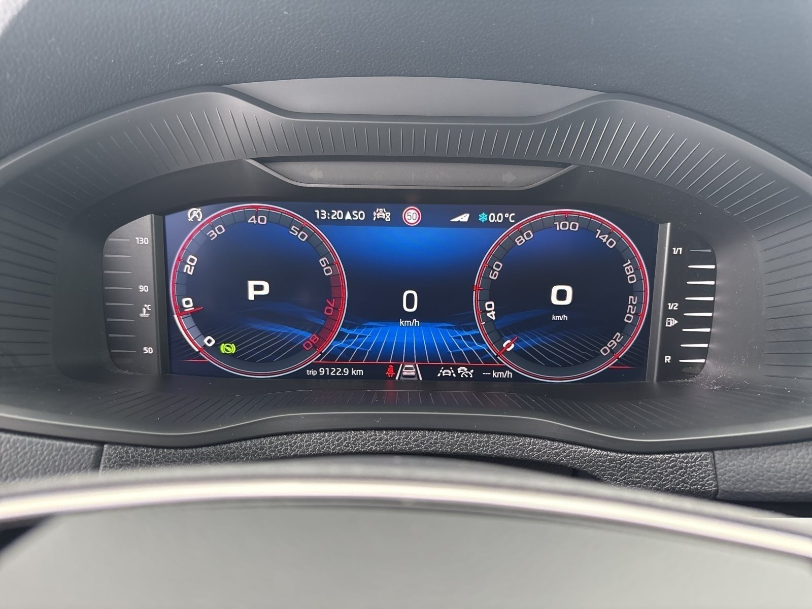 Skoda - Karoq 1.5 TSI Sportline DSG, AHK, Matrix, ACC, DCC_15