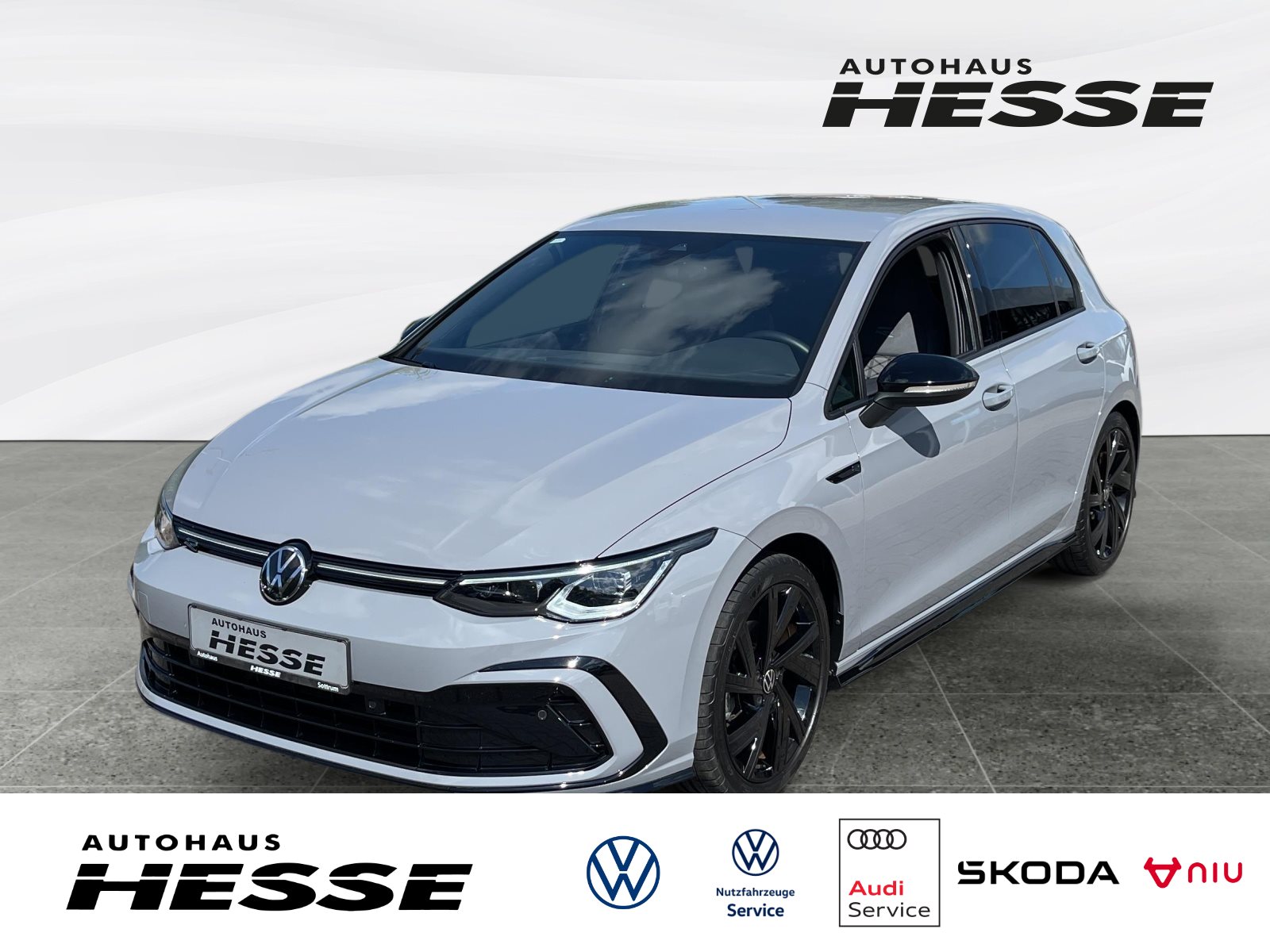 Volkswagen Golf VIII 1.5 eTSI R-Line DSG AHK LED