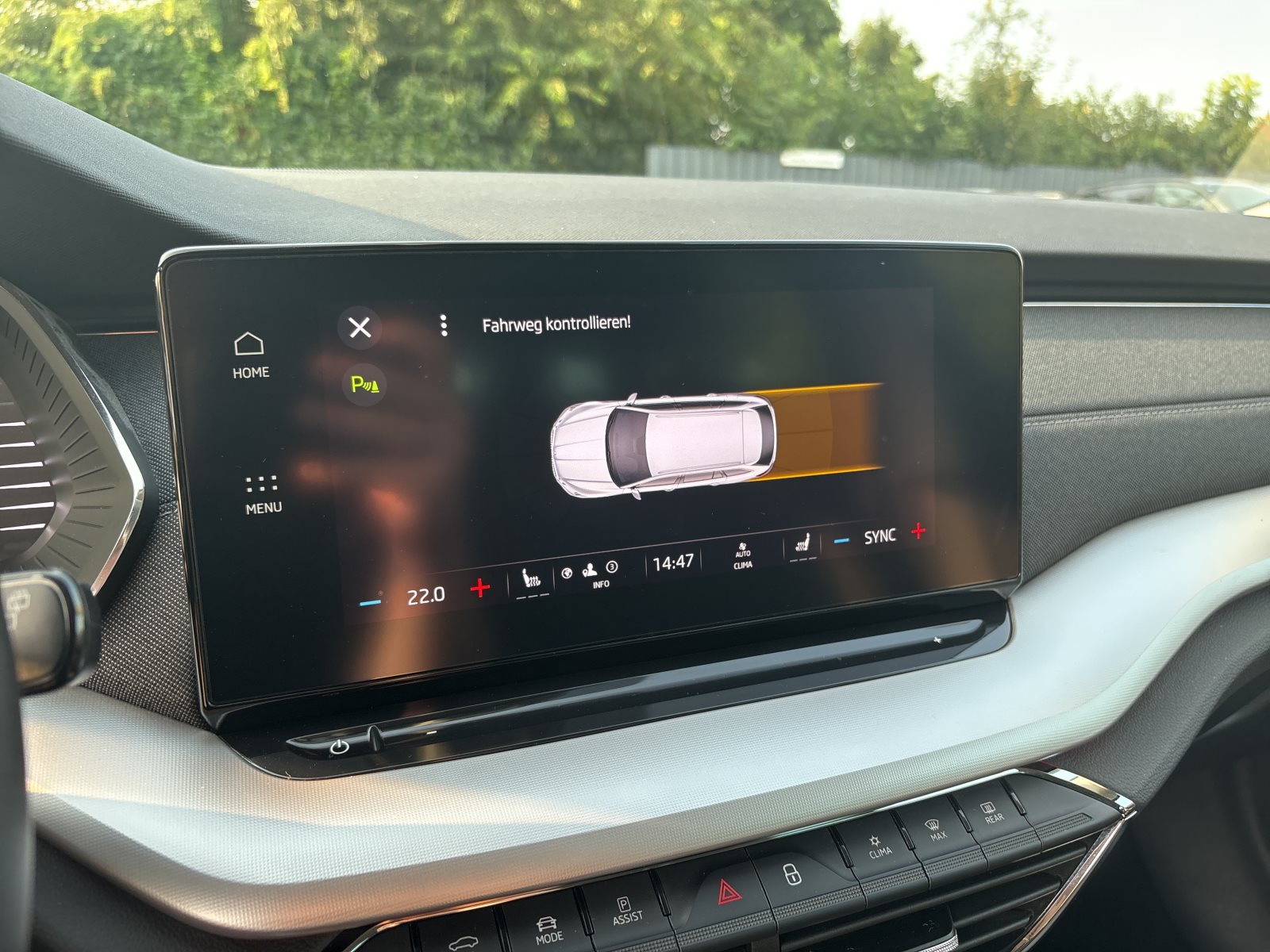 Skoda - Octavia Combi 2.0 TDI Style DSG AHK LED ACC_6