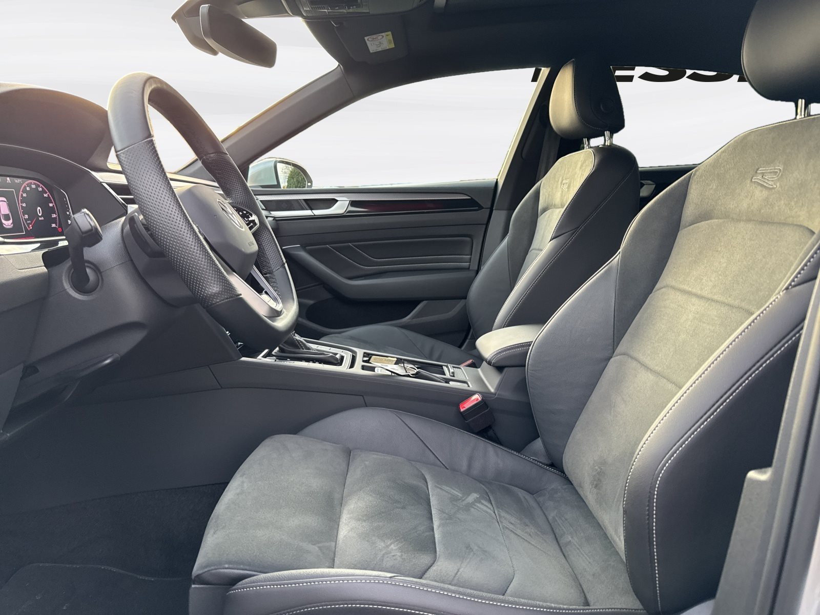 VW - Arteon 2.0 TDI R-Line DSG_12