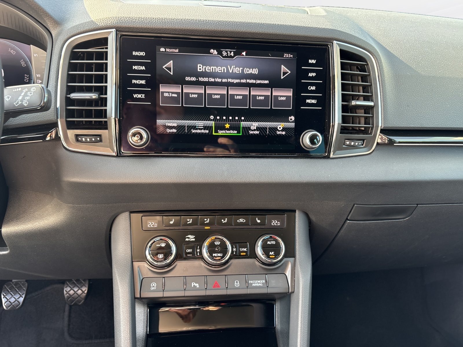 Skoda - Karoq 2.0 TDI Style, LED Navi Smartlink_15