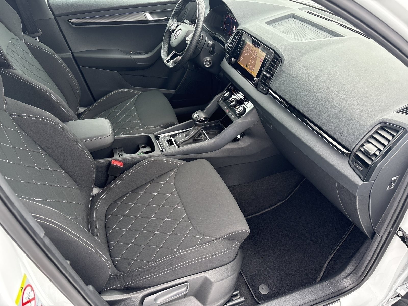 Skoda - Karoq 1.5 TSI Sportline DSG, AHK, Matrix, ACC, DCC_3